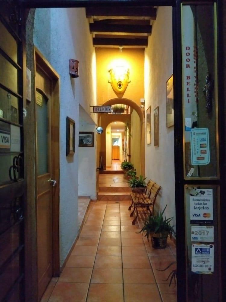 Hotel Casa Galeana Morelia Exterior foto